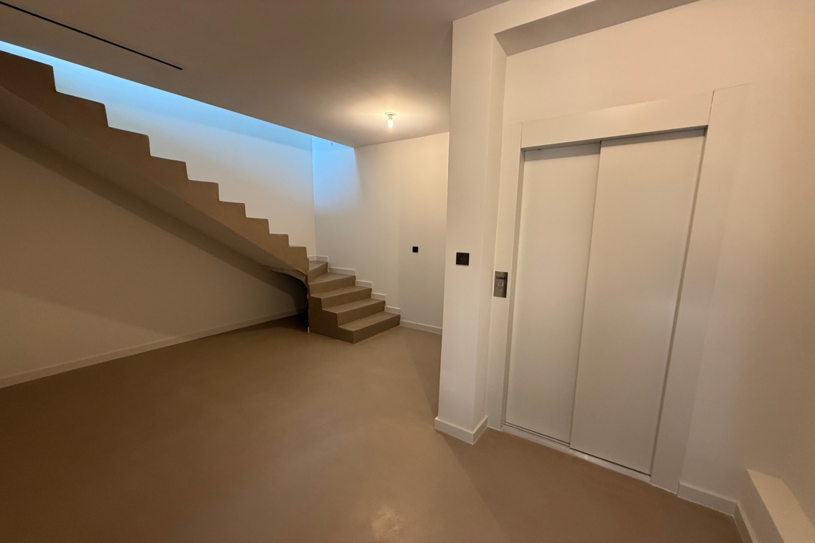 Image_, Maison, Saint-Quentin-la-Poterie, ref :668V1156M