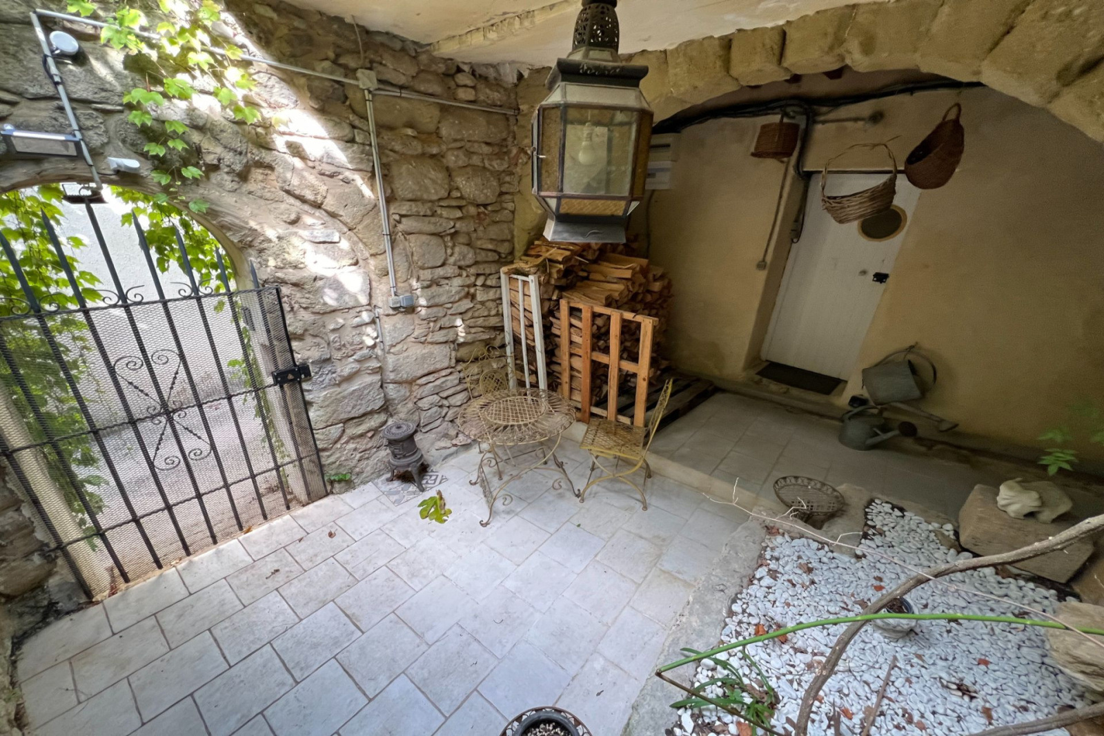 Image_, Maison, Saint-Quentin-la-Poterie, ref :668V1040M